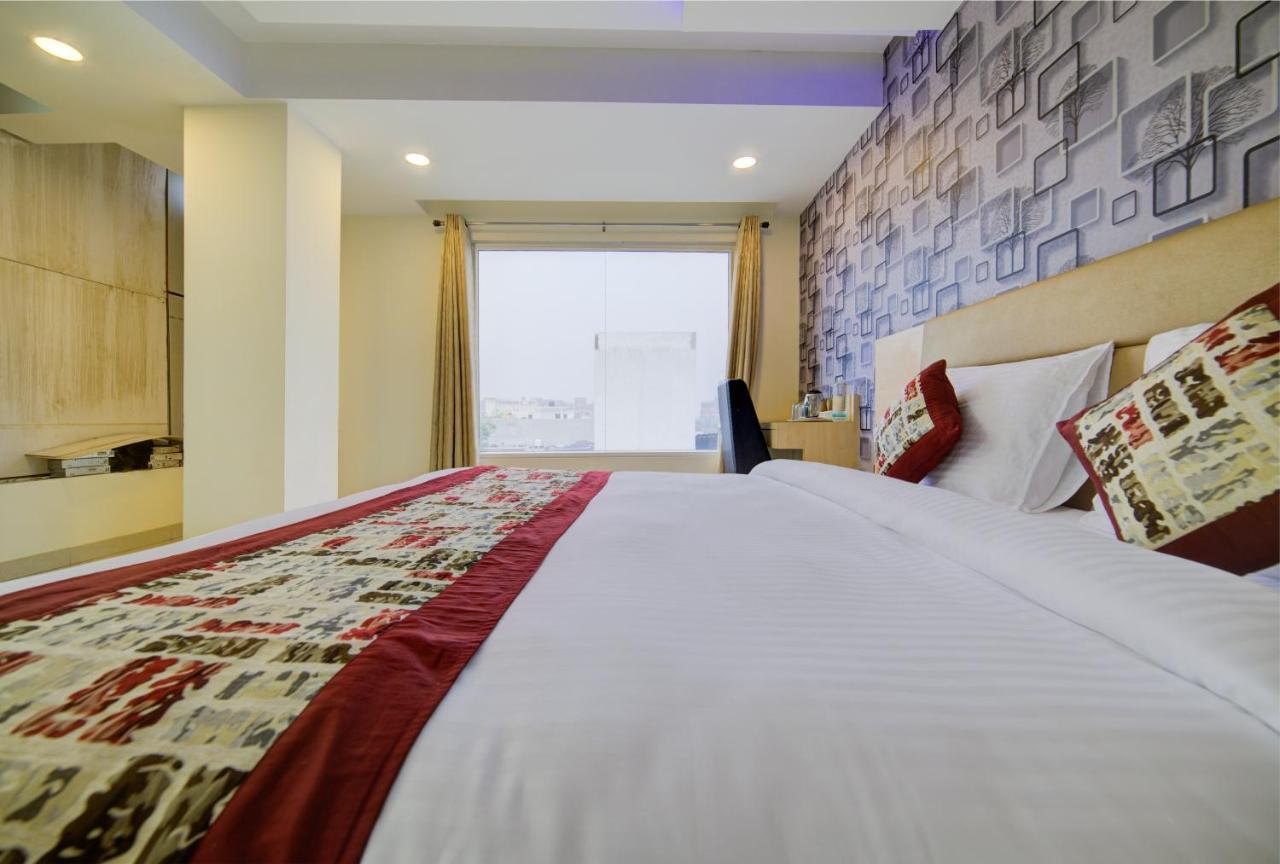 Airport Hotel Daya Capitol New Delhi Exterior photo